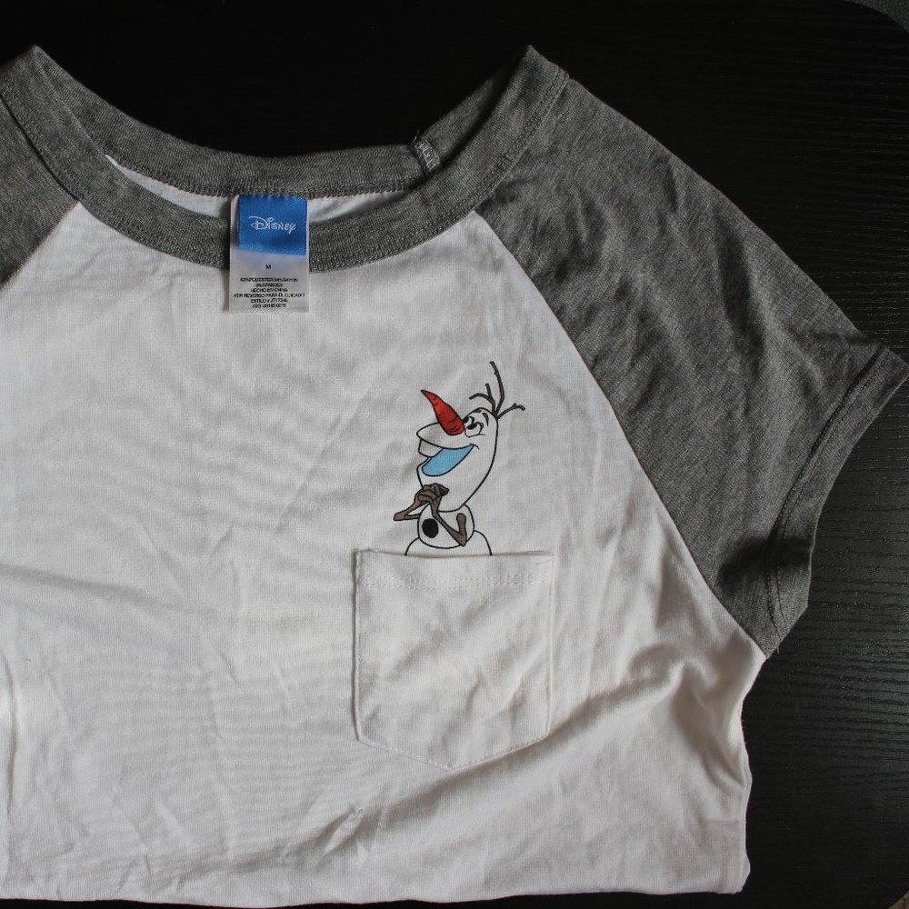5/$35- Olaf T-Shirt